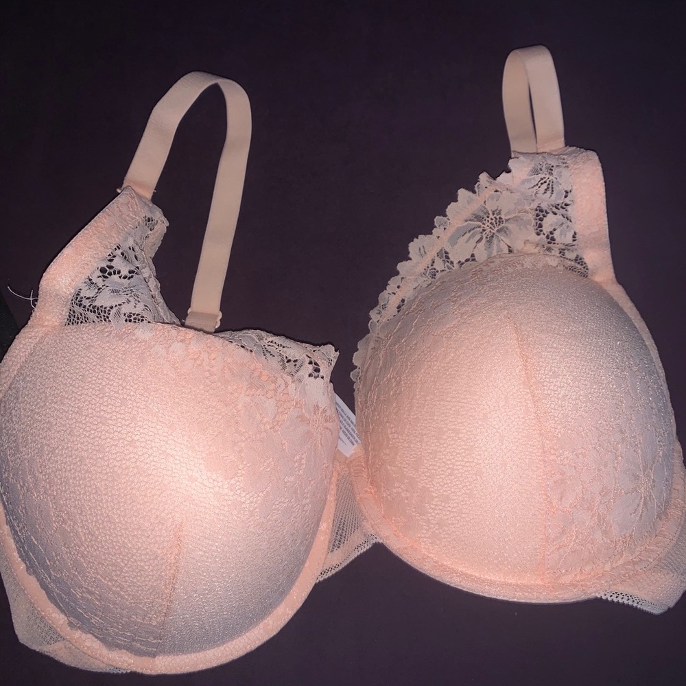 Beautiful Pink Auden Bra size 38DDD